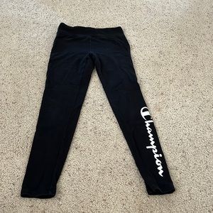 Girls cotton black leggings. Size: M.